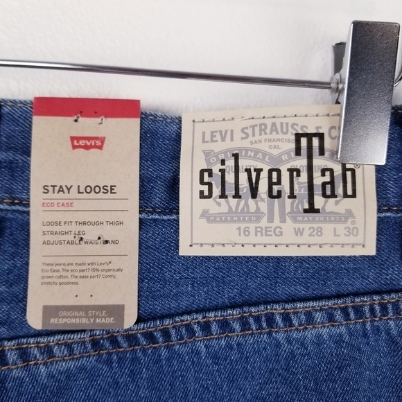 Levi's SilverTab Stay Loose Straight Leg Boy's Jeans NWT sizes 12-20 - Picture 4 of 11